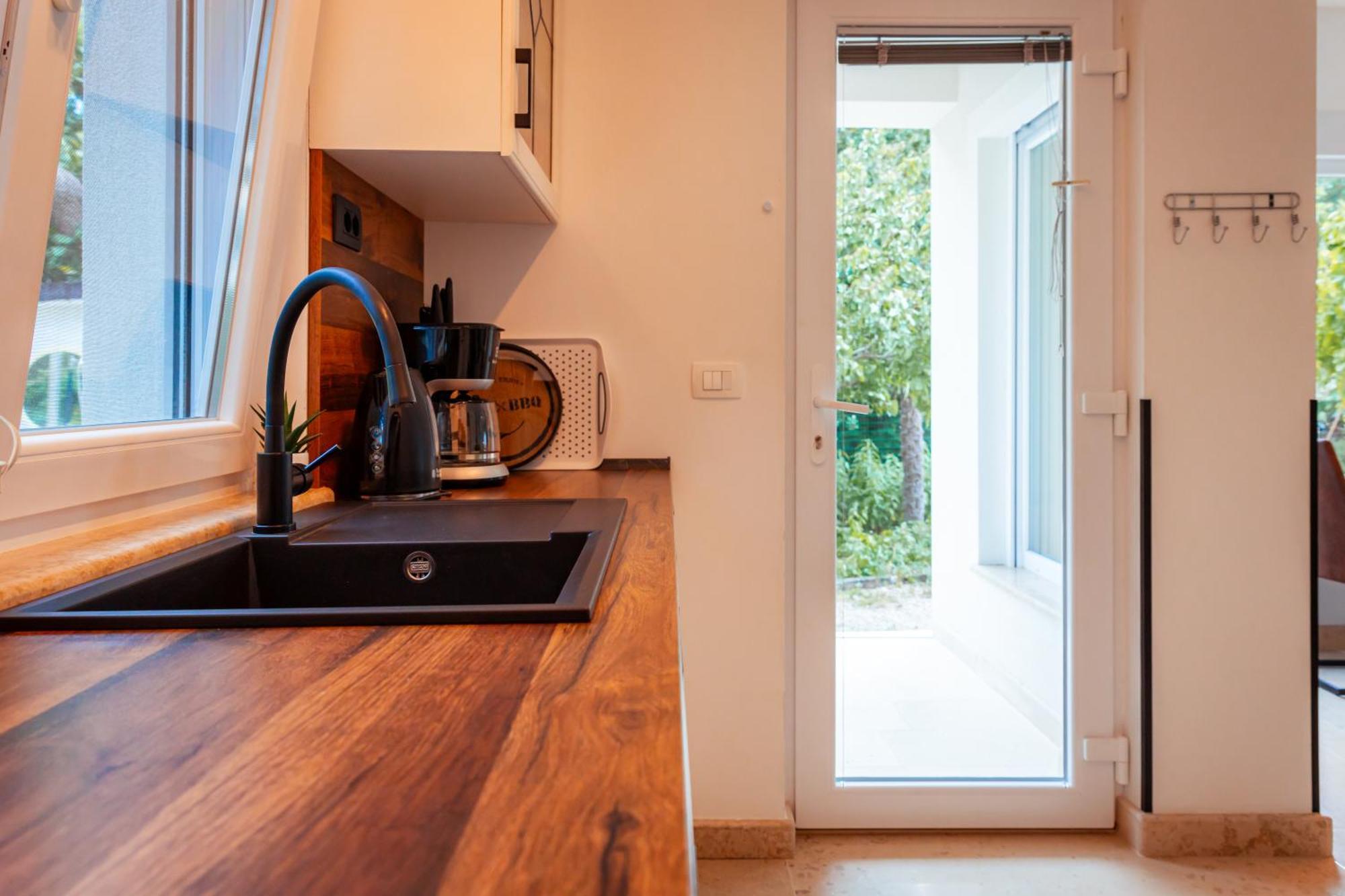 Villa Nevera Omišalj Eksteriør billede